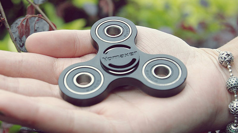 Spinner Yomaxer Fidget, $4 con cĂłdigo TMB8RAE3